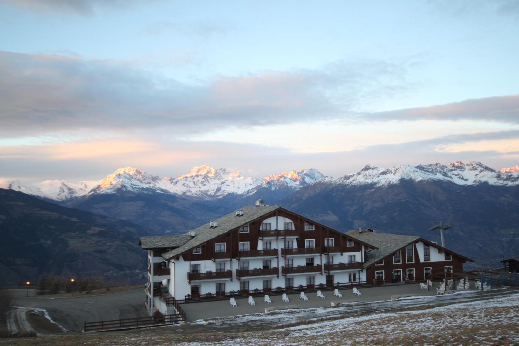 Hotel Etoile De Neige Pila  Esterno foto