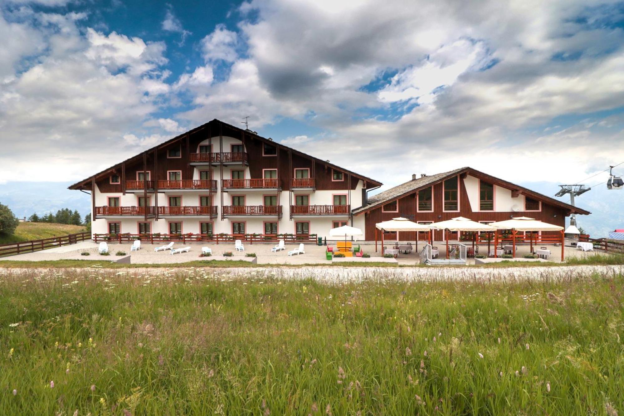 Hotel Etoile De Neige Pila  Esterno foto
