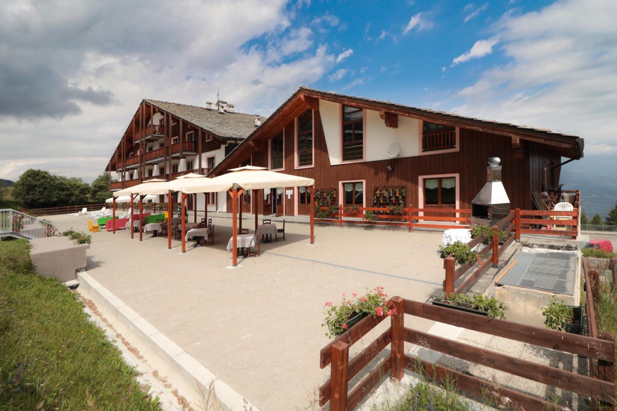 Hotel Etoile De Neige Pila  Esterno foto