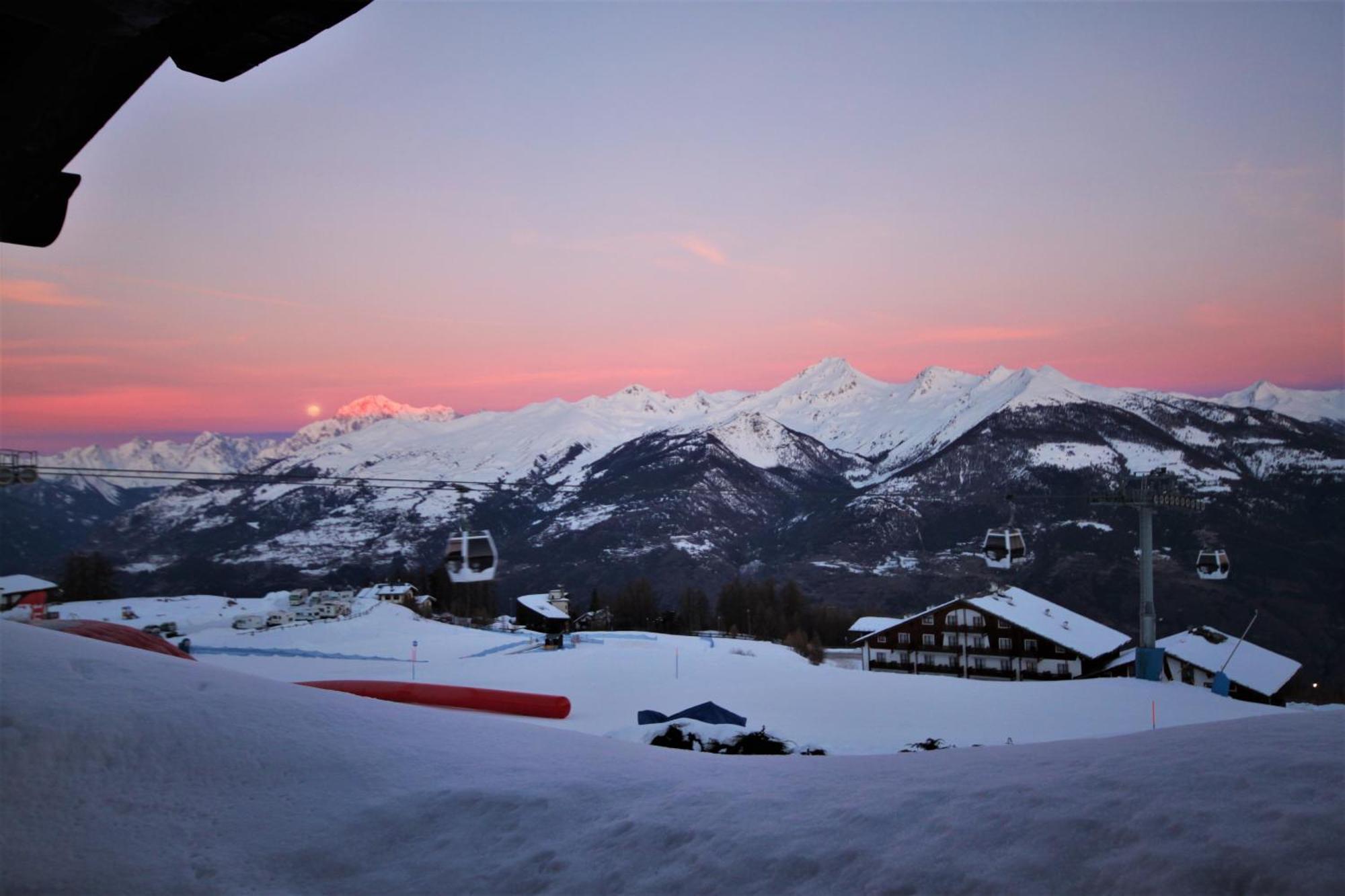 Hotel Etoile De Neige Pila  Esterno foto