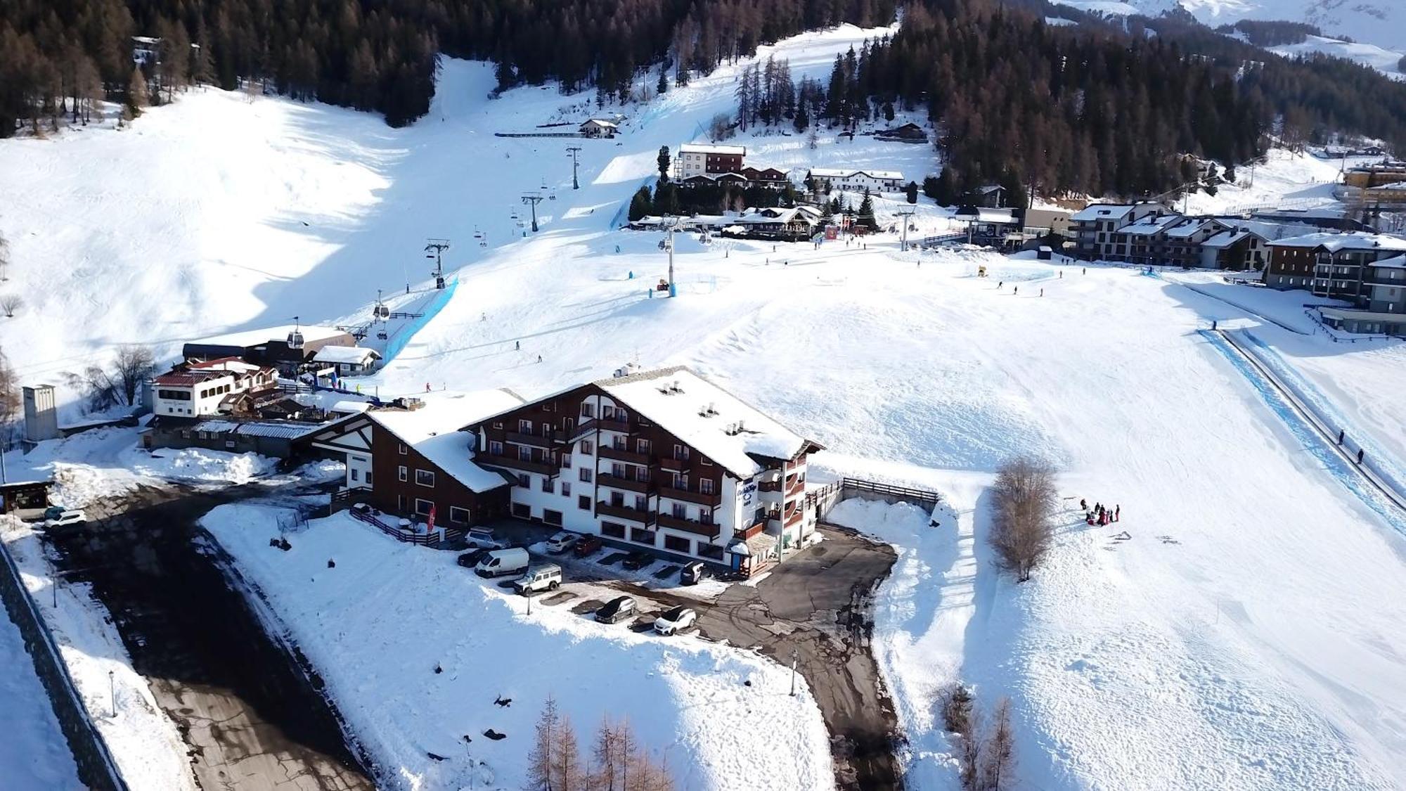 Hotel Etoile De Neige Pila  Esterno foto
