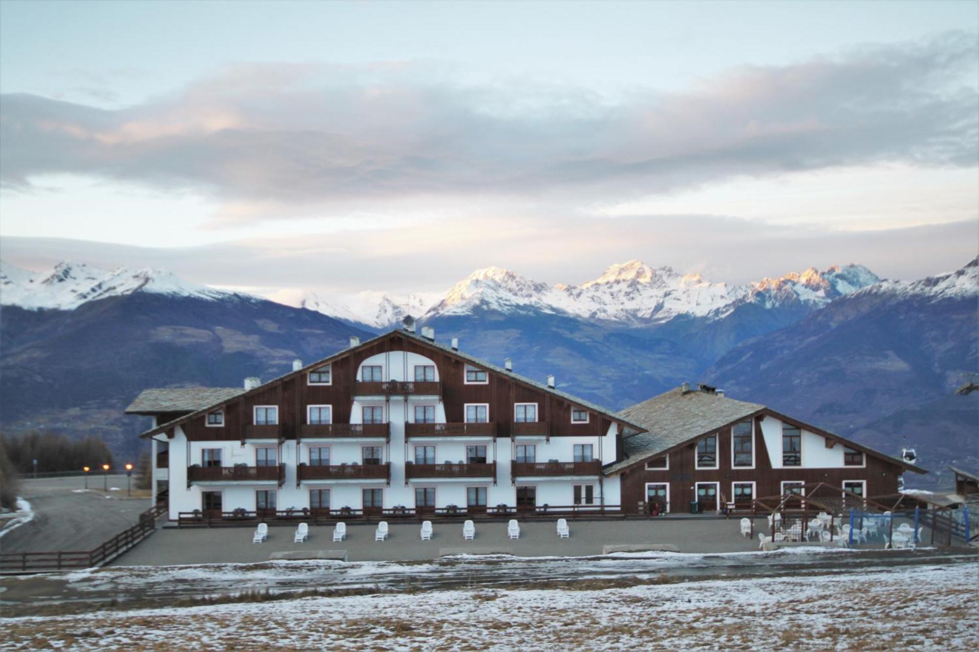 Hotel Etoile De Neige Pila  Esterno foto